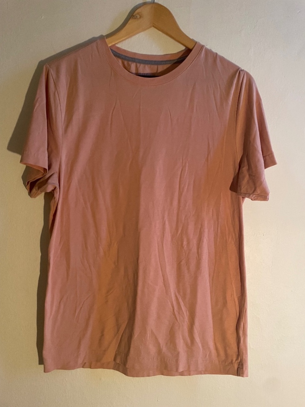 Rhône men’s tee shirt swift short sleeve cotton orange pink EUC M Medium rhone